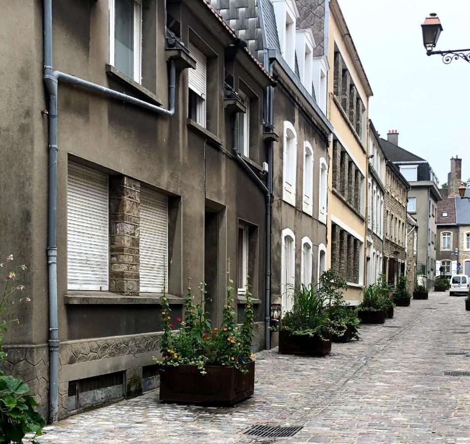 Studio 2 Pers En Vieille Ville Parking Gratuit - By La Source D'Orfee Boulogne-sur-Mer Bagian luar foto