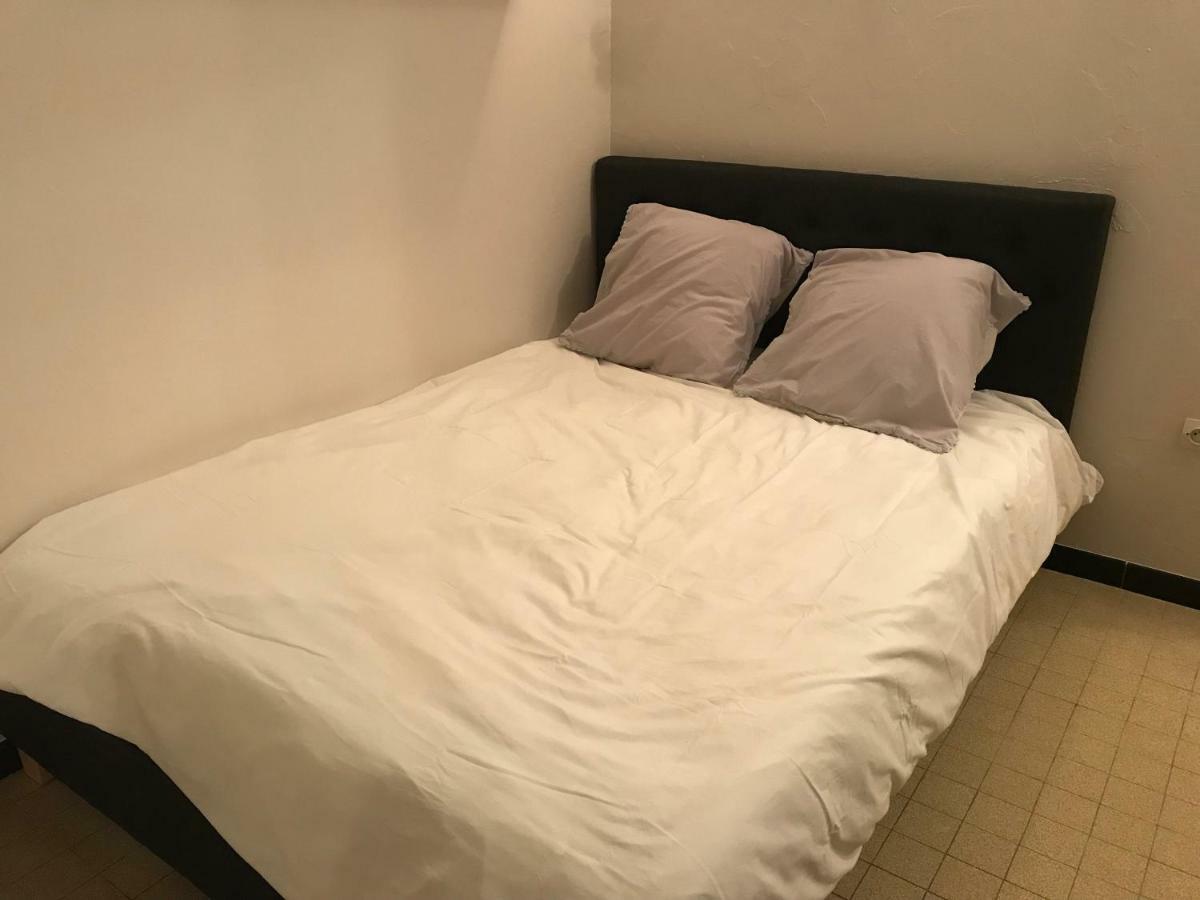 Studio 2 Pers En Vieille Ville Parking Gratuit - By La Source D'Orfee Boulogne-sur-Mer Bagian luar foto