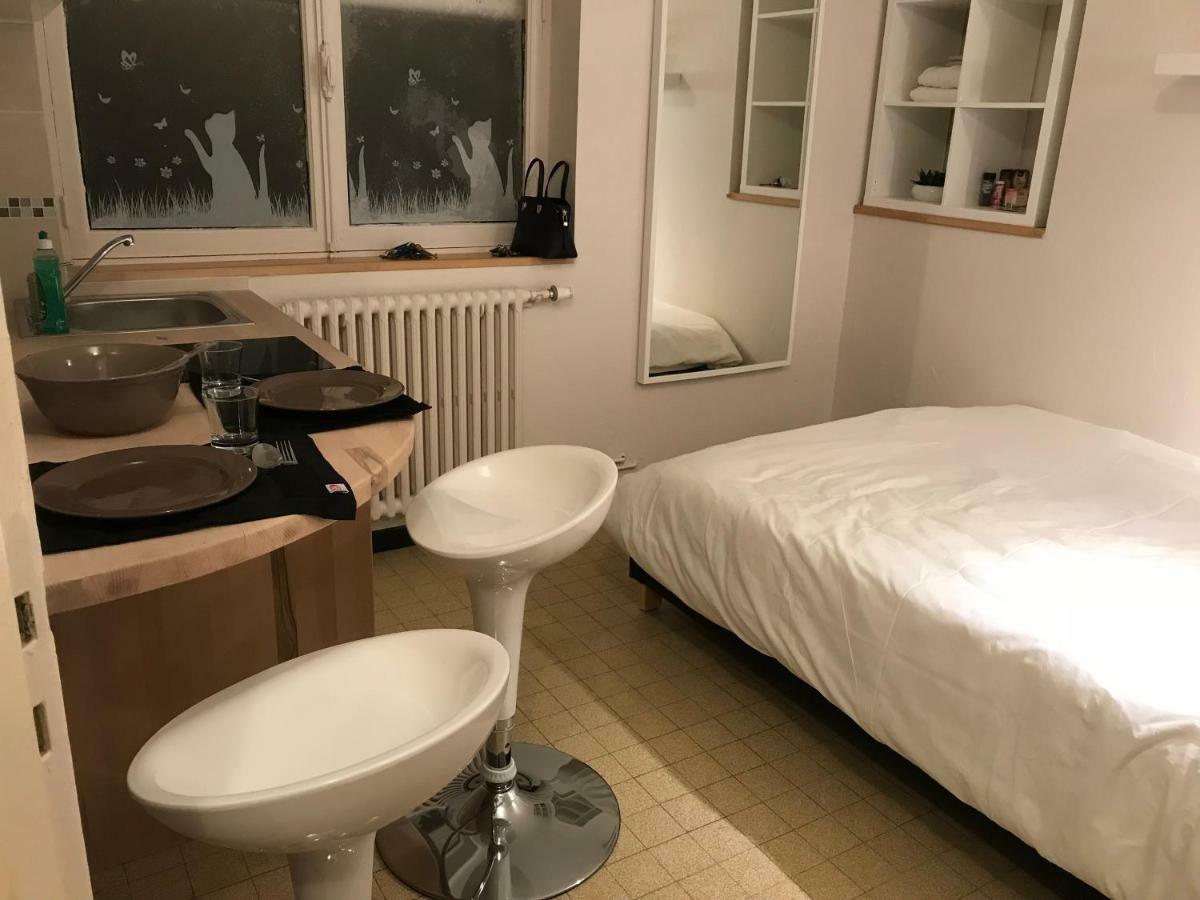 Studio 2 Pers En Vieille Ville Parking Gratuit - By La Source D'Orfee Boulogne-sur-Mer Bagian luar foto