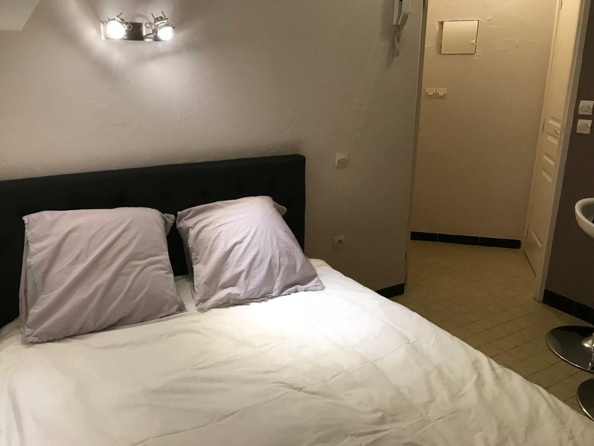 Studio 2 Pers En Vieille Ville Parking Gratuit - By La Source D'Orfee Boulogne-sur-Mer Bagian luar foto